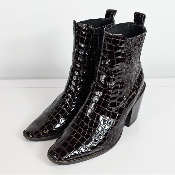 Aqua Dark Brown Patent Leather Crocodile Embossed Ankle Bootie Women's Size 8M - Picture 2 of 14